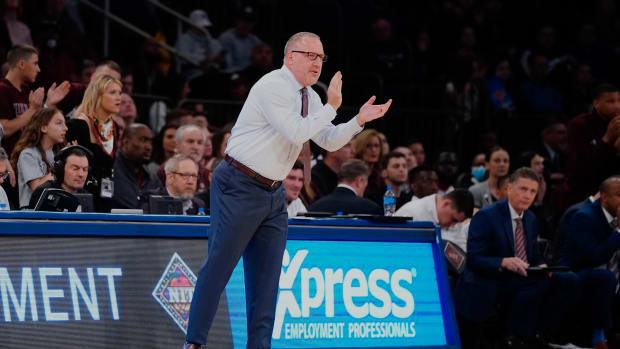 buzz williams 323